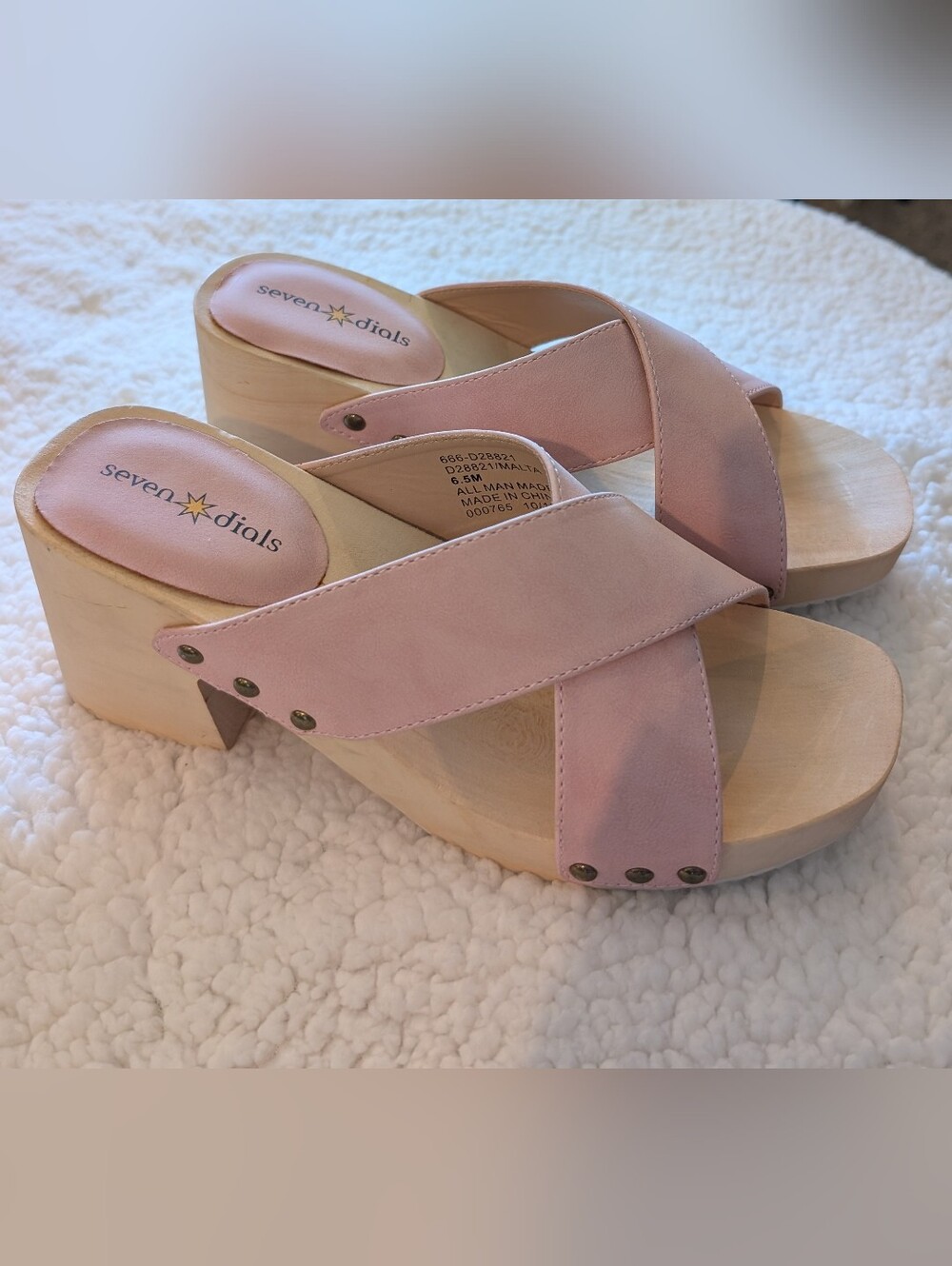 Seven Dials Malta Clog. NWT Size 6.5